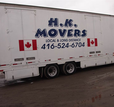 Corporate moving services Canada eases the whole transition process. It is an arduous job for the business owners that need careful handling also, so business owners seek professional help to take care of the relocation task in an opposite manner.